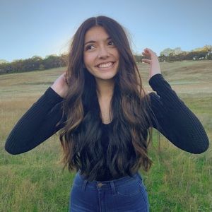 Meet your Posher, Alexis!